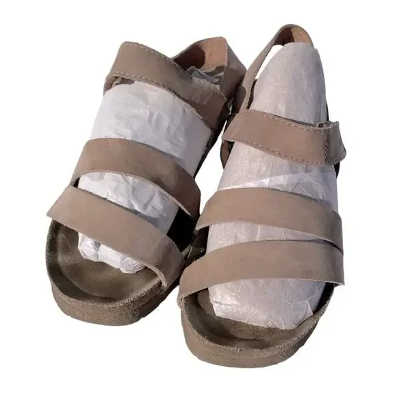 Naot Kayla Sandals Tan Suede Leather Cork Footbed Womens Size 7 / 37 - Picture 3 of 9